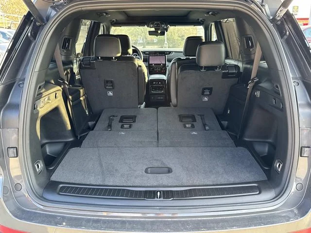 New 2025 Gray Jeep Limited image 11