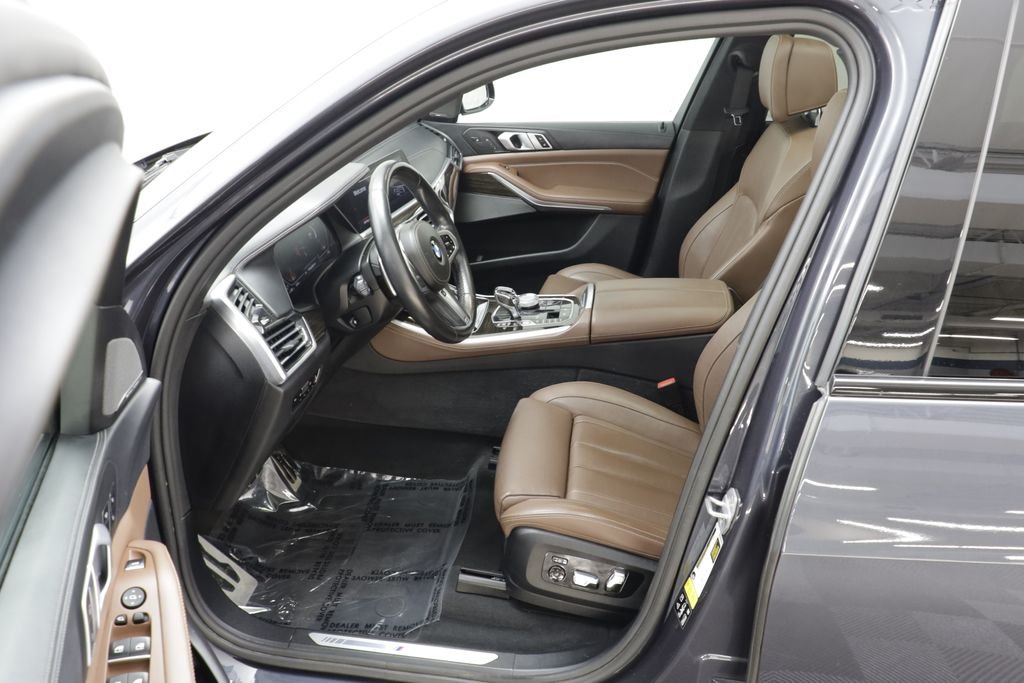 Used 2019 Arctic Gray Metallic BMW xDrive50i image 6