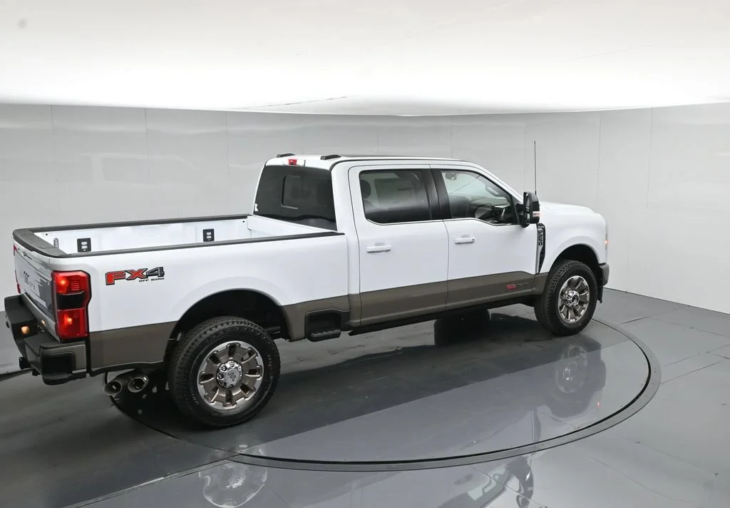 New 2027 Oxford White Ford King Ranch image 43