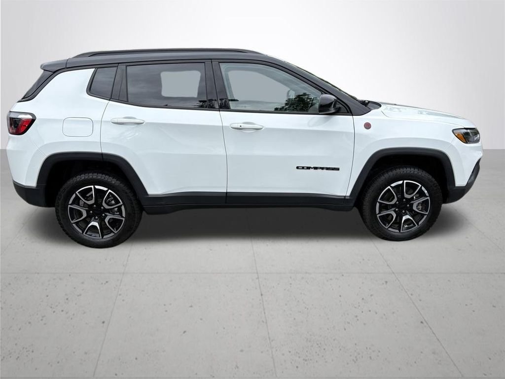 Used 2024 White Jeep Trailhawk image 2