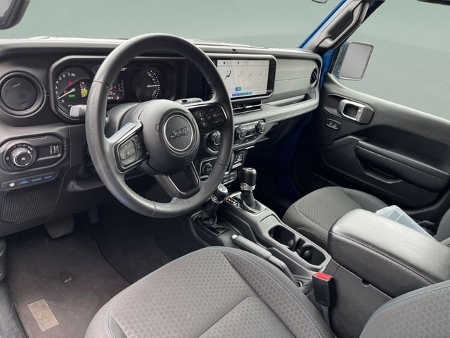 Used 2024 Hydro Blue Pearlcoat Jeep Rubicon image 10
