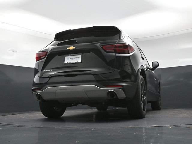 Used 2023 Black Chevrolet LT image 32