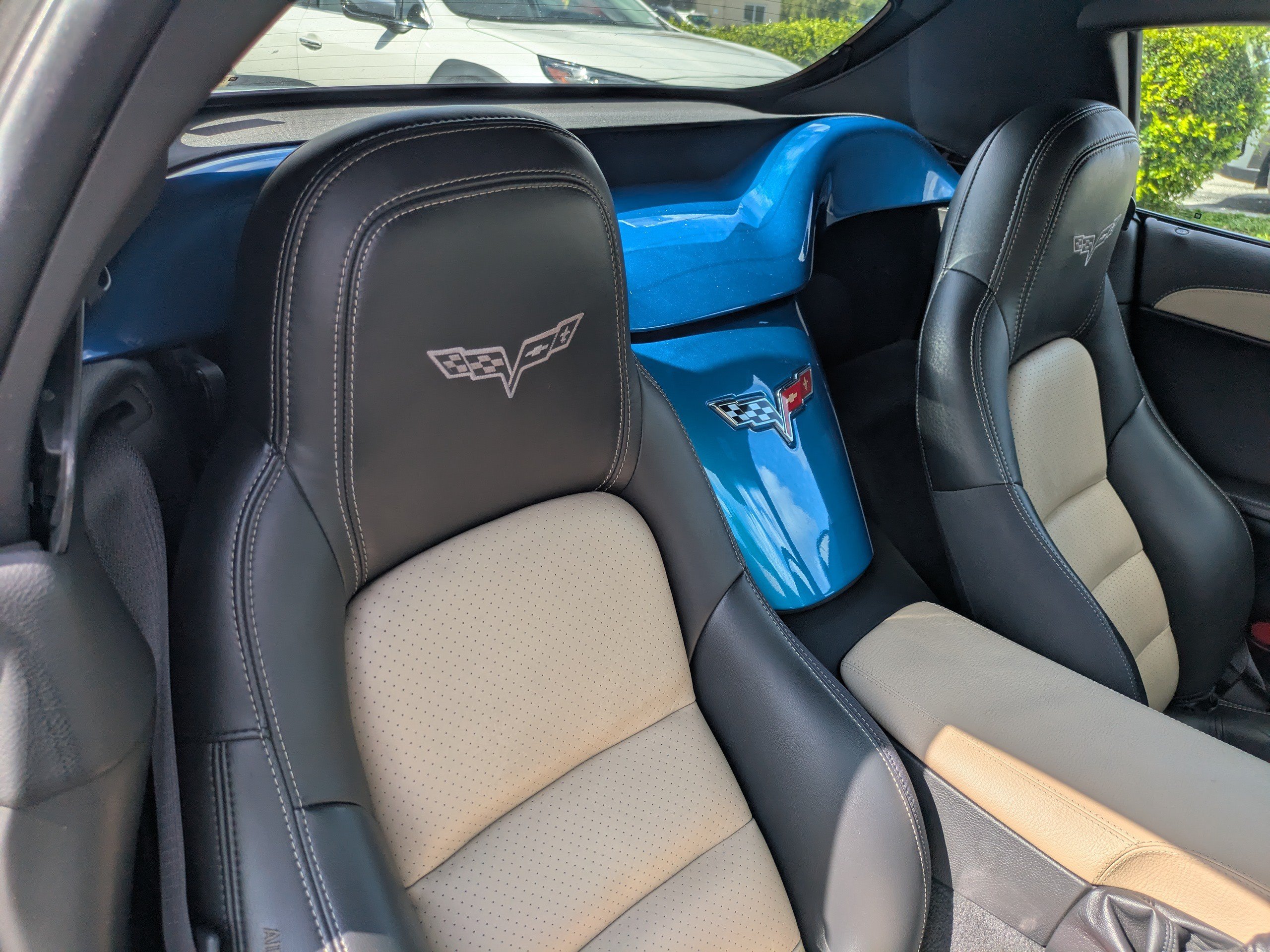 Used 2011 Jetstream Blue Metallic Tintcoat Chevrolet Z16 Grand Sport w/4LT image 13