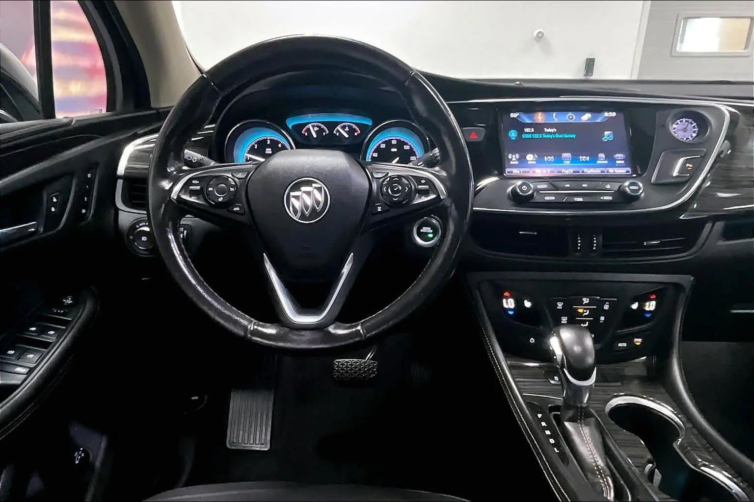 Used 2017 Ebony Twilight Metallic Buick Essence image 12