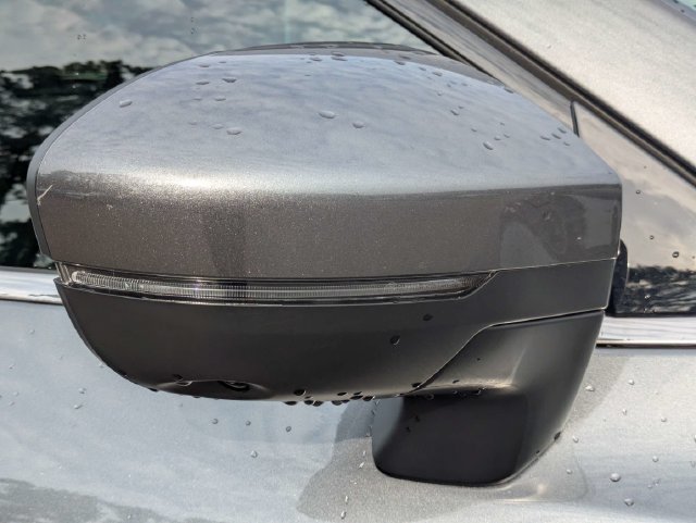 Used 2025 Gray Nissan Platinum image 12