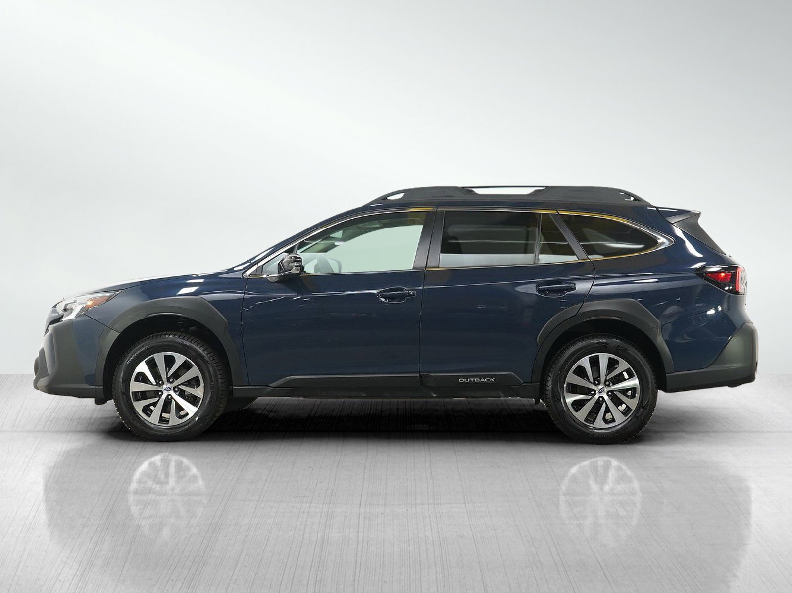 Used 2023 Subaru Outback Premium with VIN 4S4BTAFC2P3127473 for sale in Burnsville, Minnesota