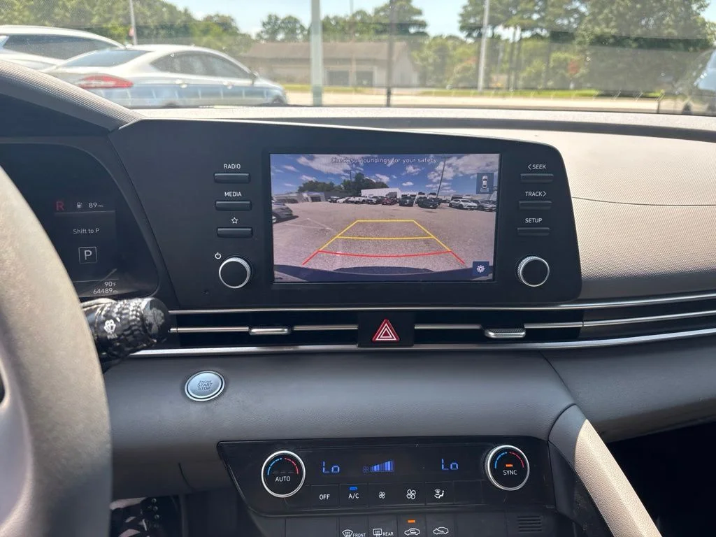 Used 2023 Black Hyundai SEL image 17