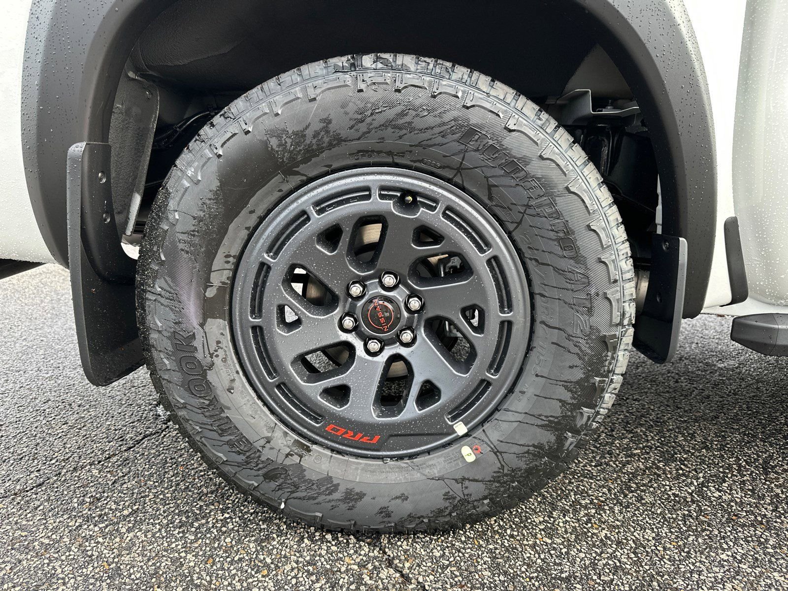 New 2026 White Nissan PRO-X image 17