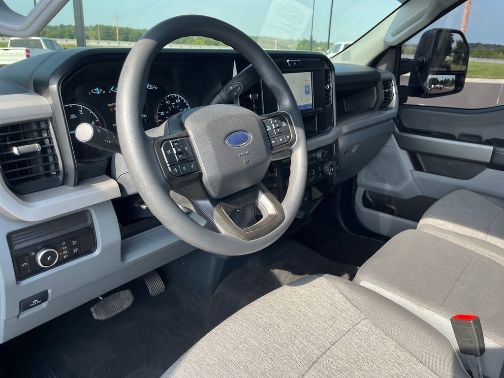 Used 2026 Gray Ford XL image 15