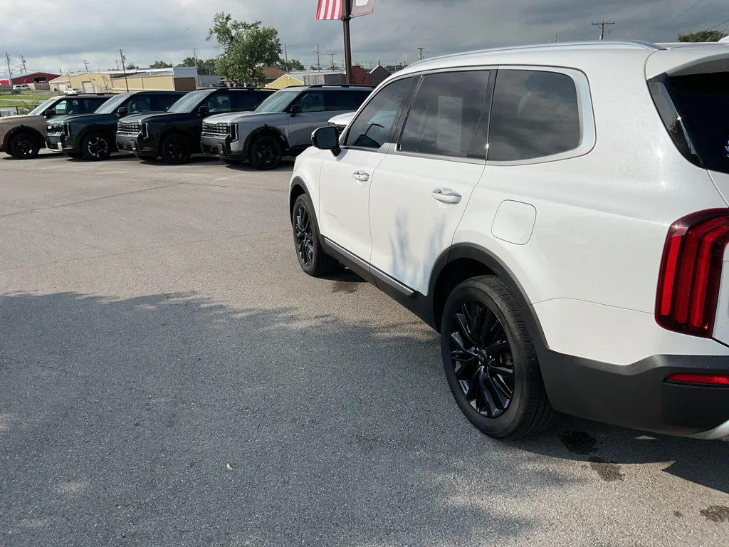 Used 2020 Snow White Pearl Kia SX image 8