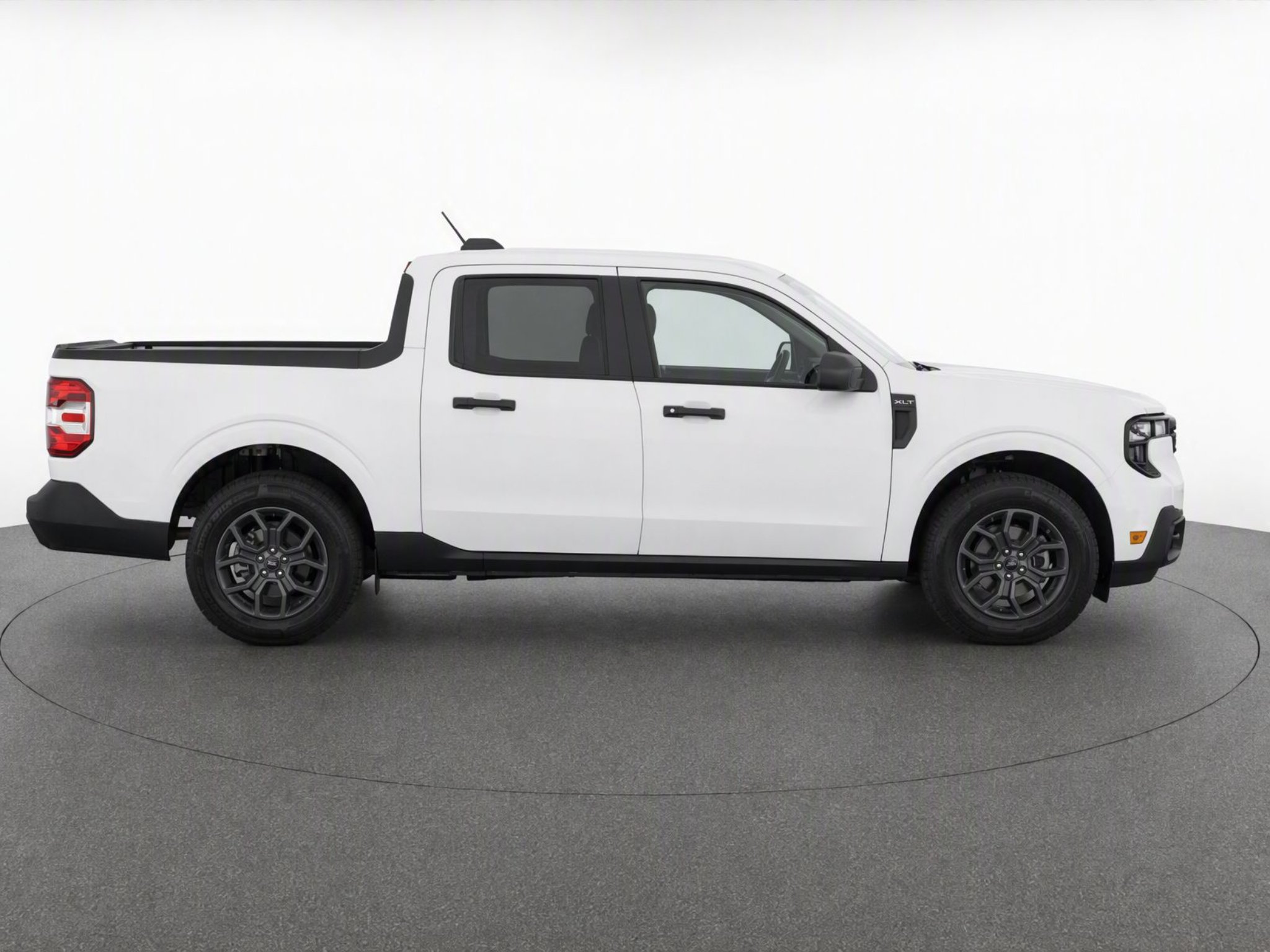 Used 2026 OXFORD WHITE Ford XLT image 8