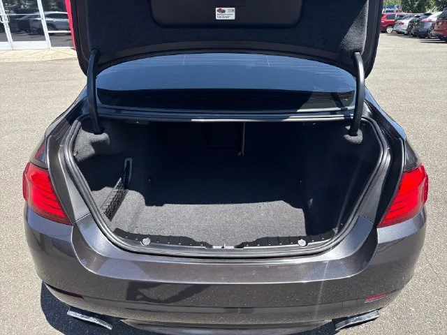 Used 2011 Dark Graphite BMW 550i image 12
