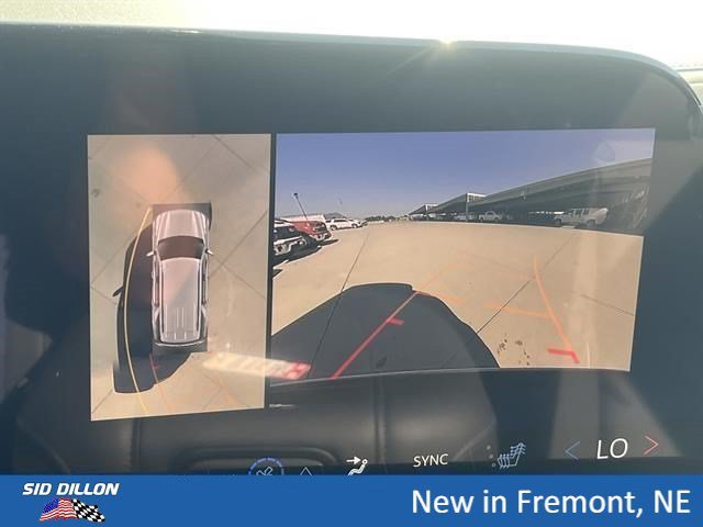 New 2026 Summit White Chevrolet Z71 image 9
