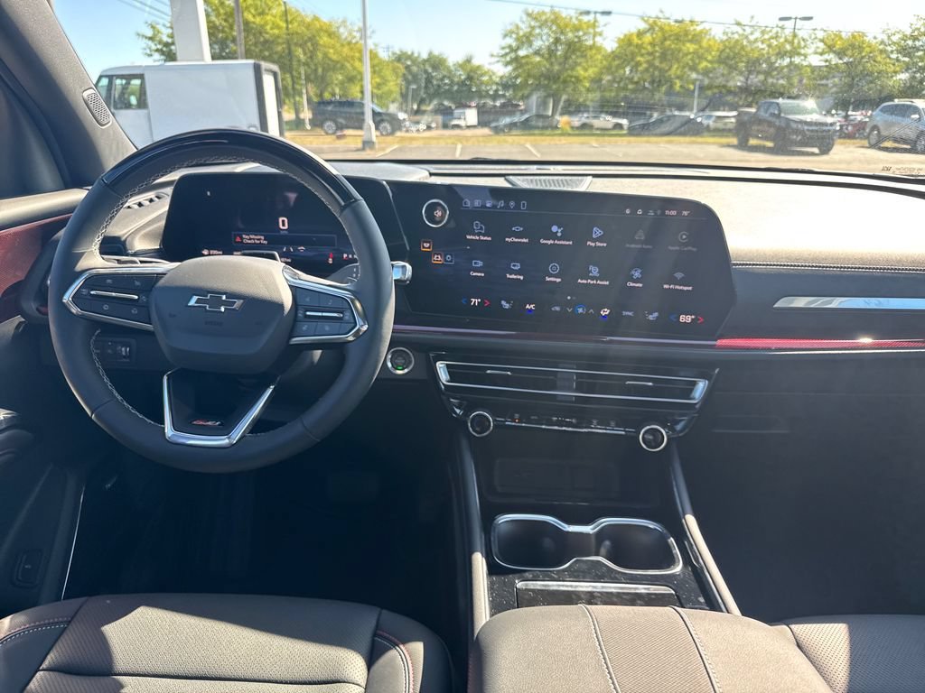New 2026 Mosaic Black Metallic Chevrolet Z71 image 13