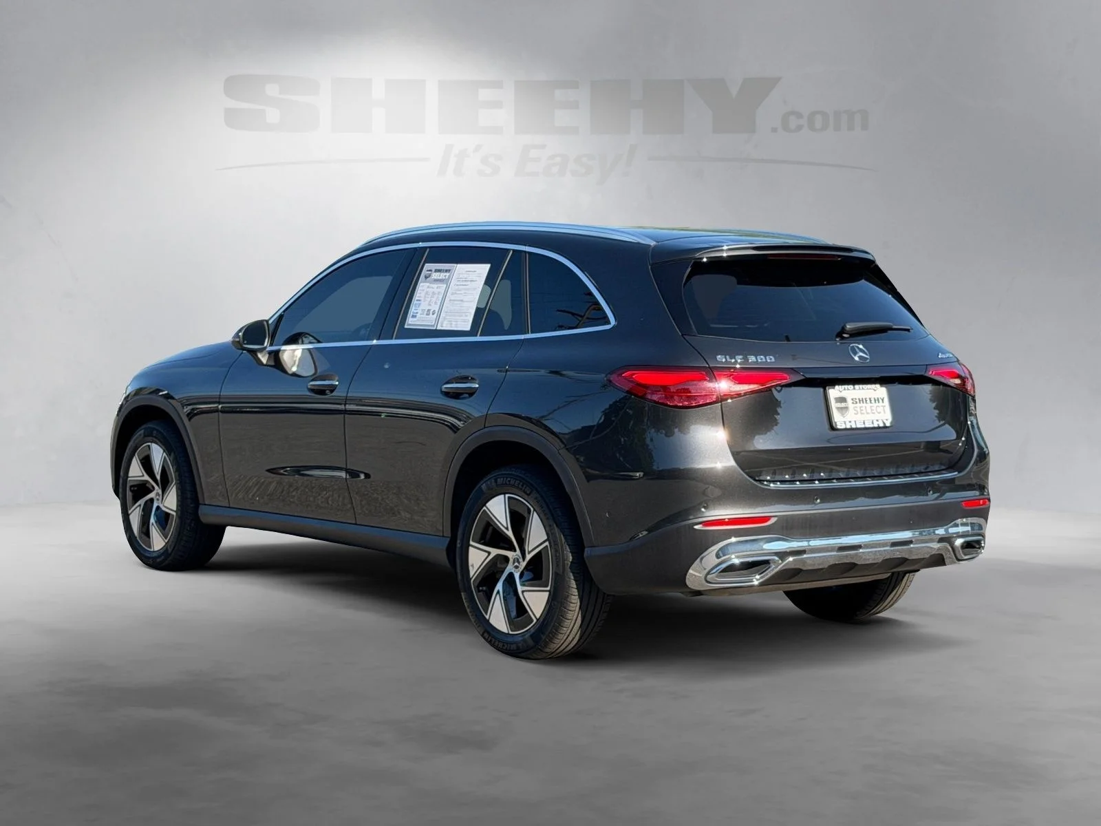 Used 2024  Mercedes-Benz GLC 300 image 14