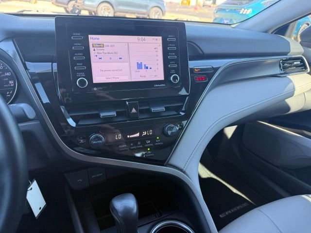 2022 Toyota Camry SE - Photo 21
