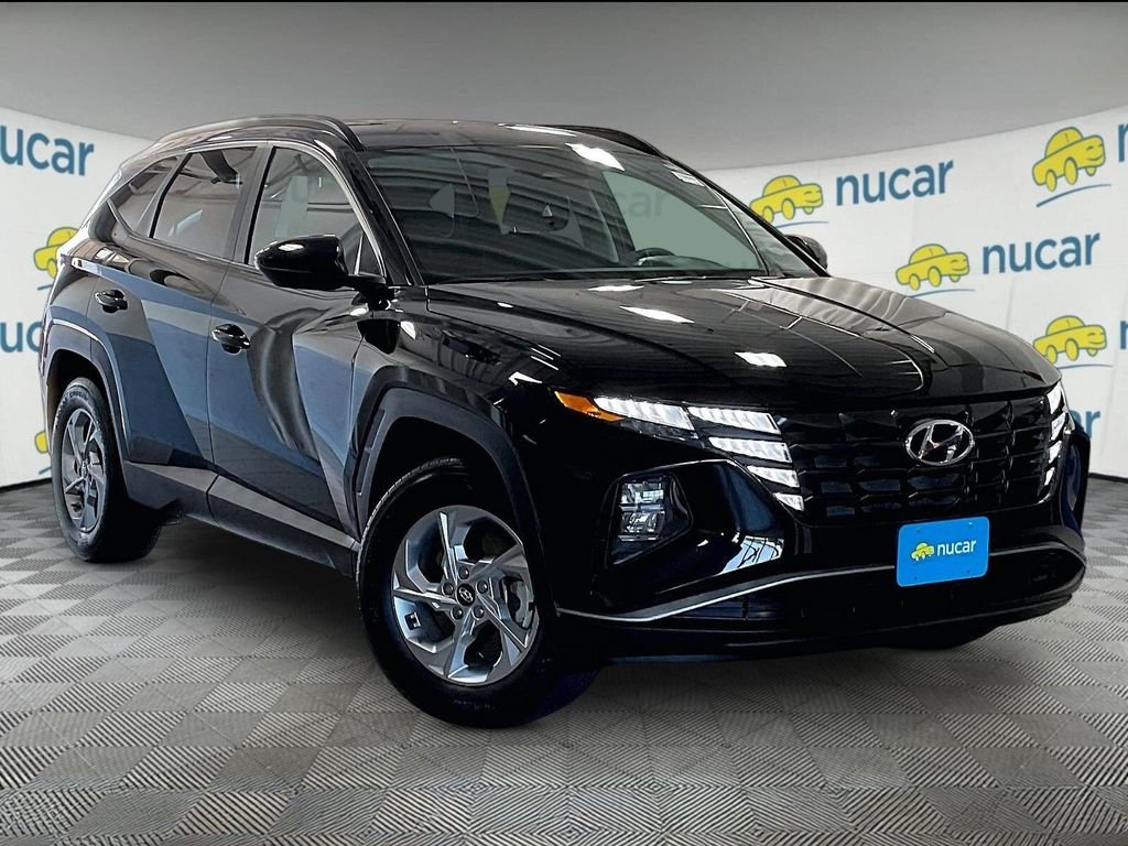 Used 2024 Black Hyundai SEL image 1