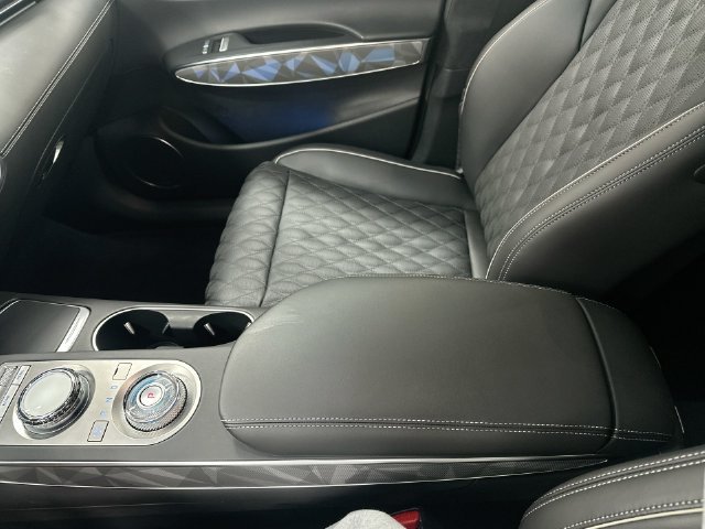 Used 2025 White Genesis 3.5T Sport image 24