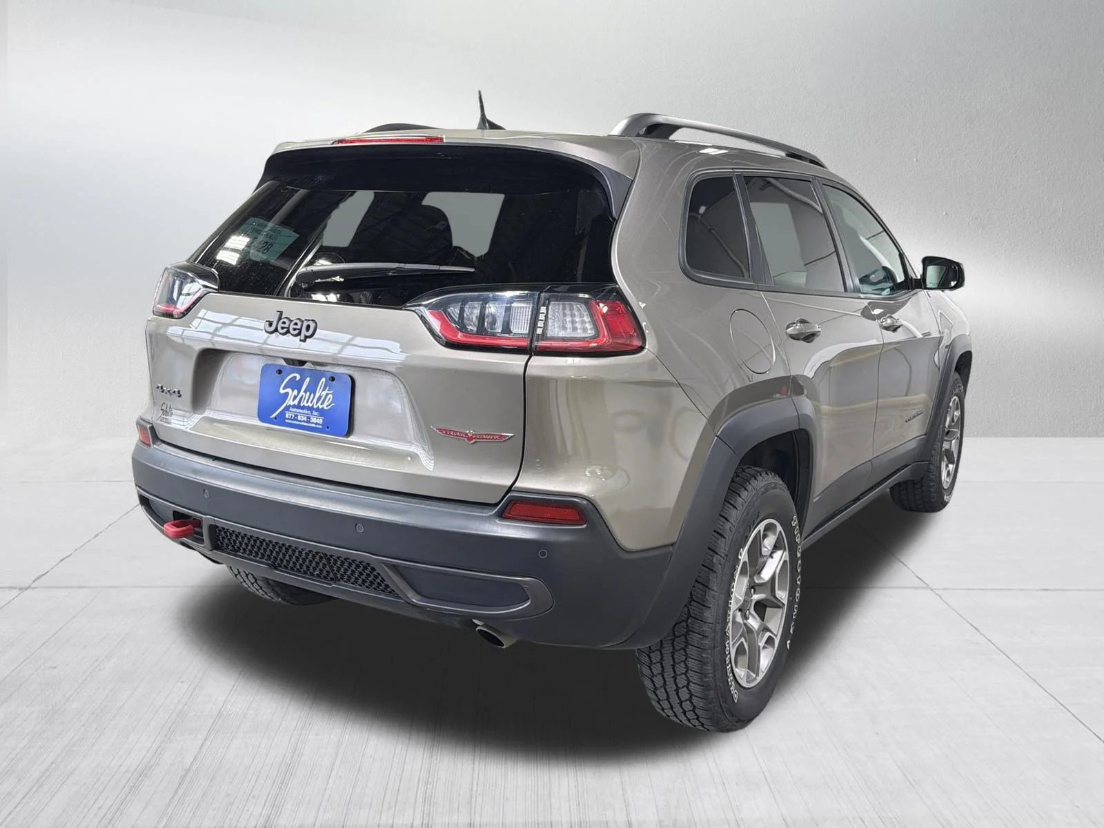 Used 2020 Light Brownstone Pearlcoat Jeep Trailhawk image 7