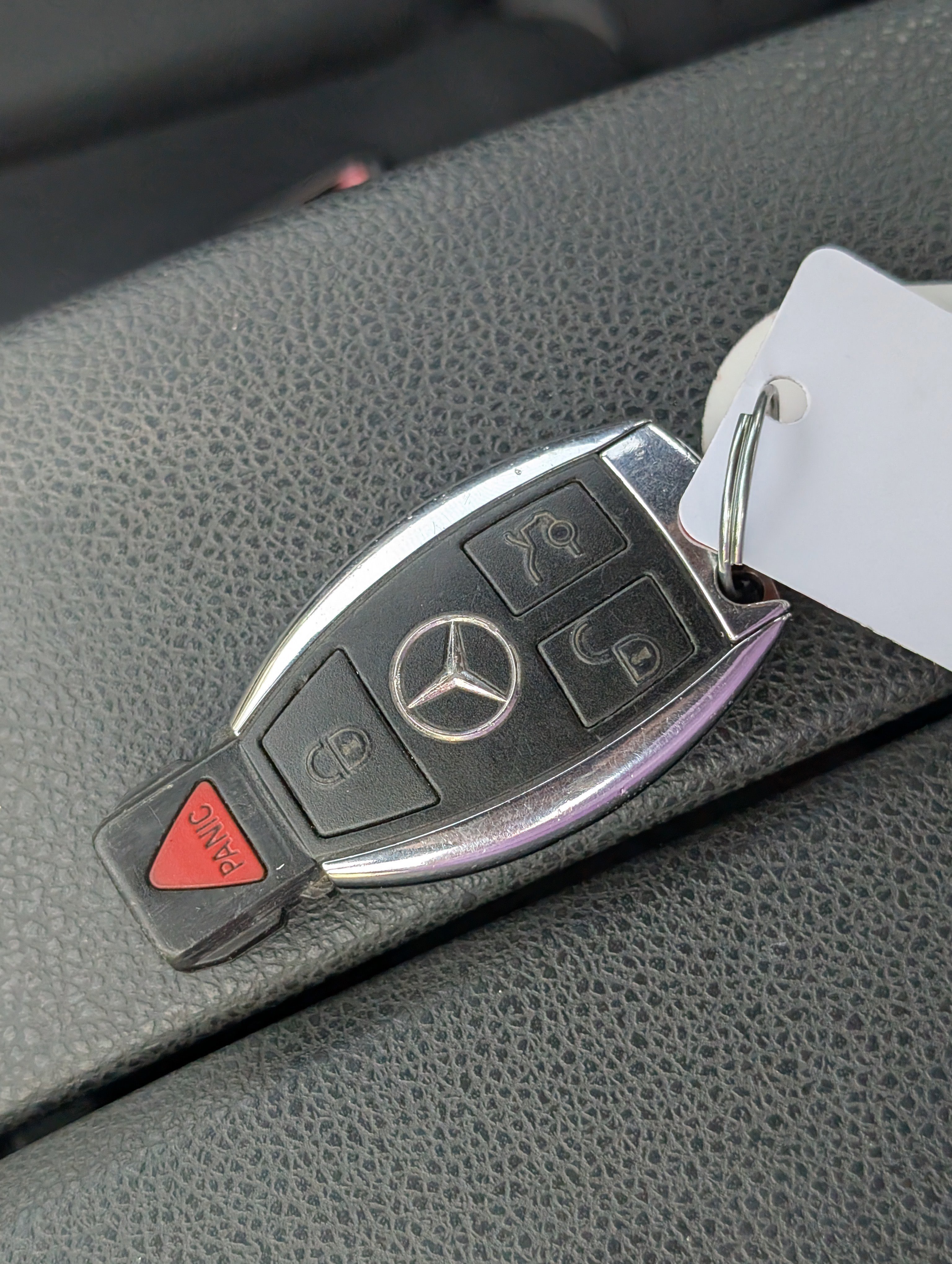 Used 2013 Black Mercedes-Benz C 250 Sport image 29