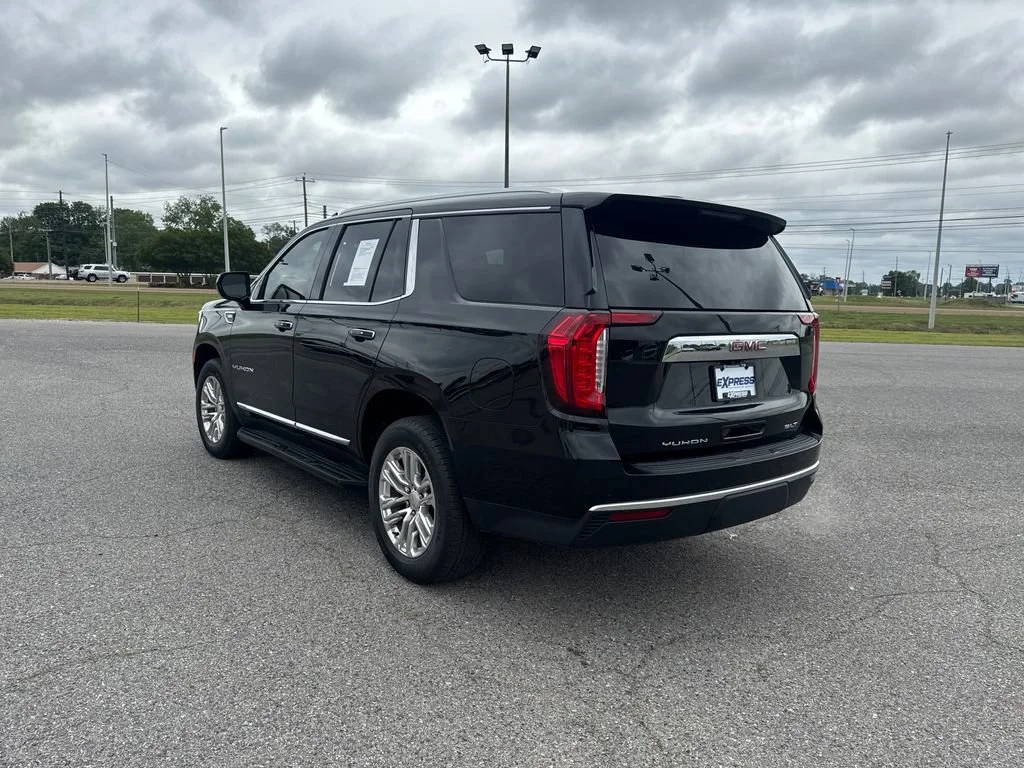 Used 2023 Onyx Black GMC SLT image 3