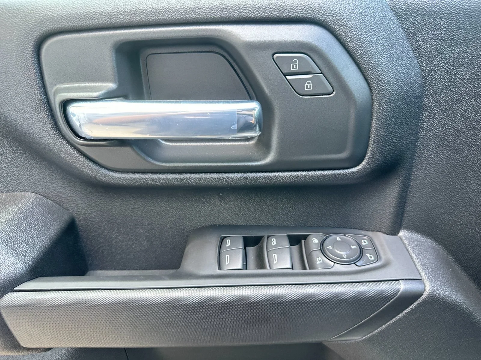 2026 Chevrolet Silverado 2500 HD Custom - Photo 11