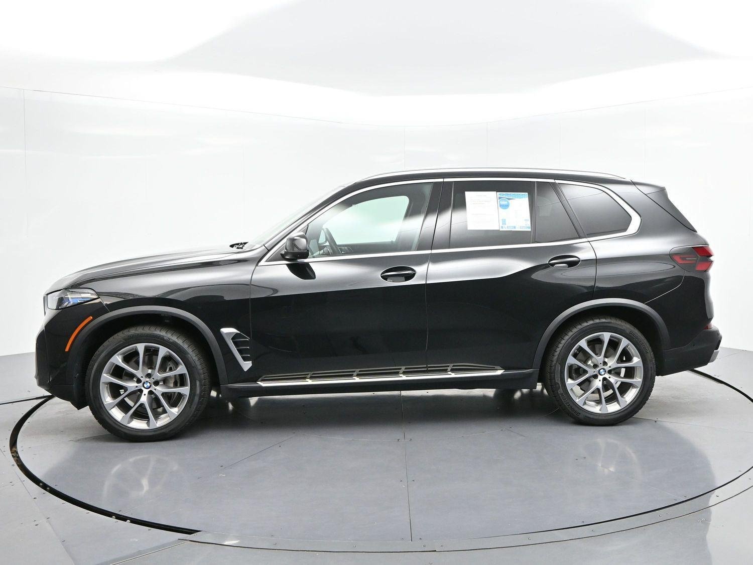 Used 2024 Carbon Black Metallic BMW xDrive40i image 4