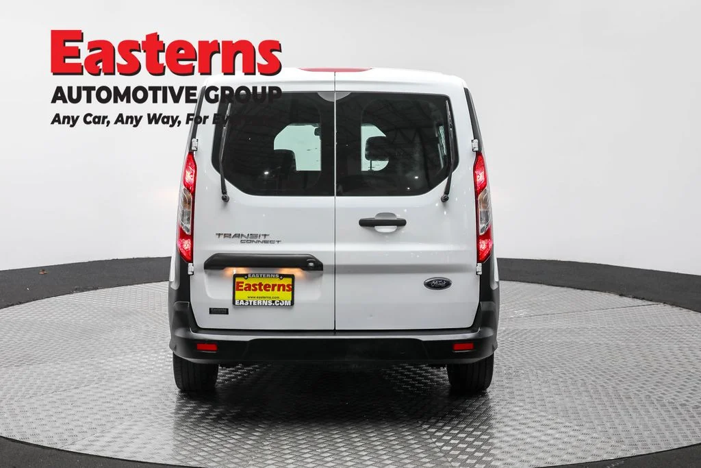 Used 2021 White Ford XL image 6