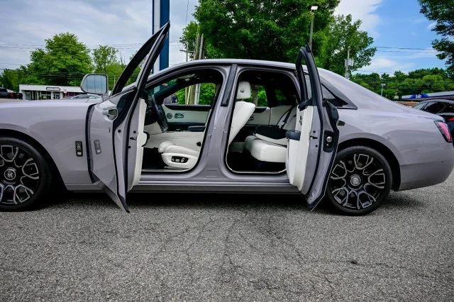 Used 2023 Tempest Grey Rolls-Royce Ghost Black Badge | Ultra-Rare Specification | Over $448,000 Ori image 76