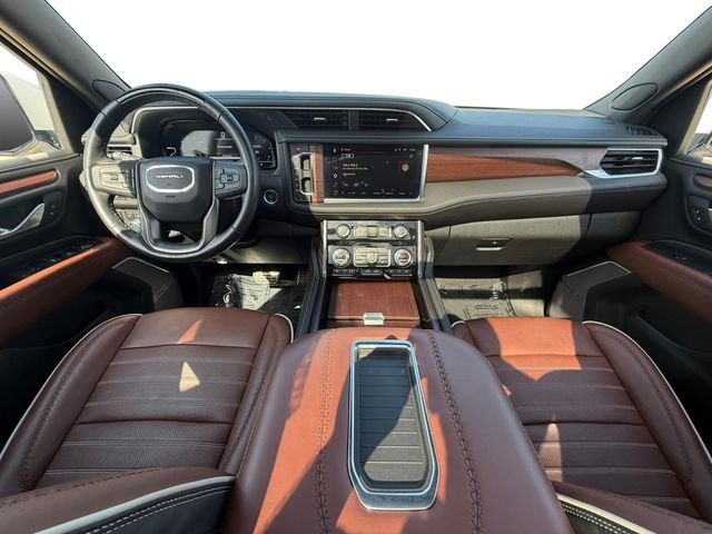 Used 2024 White GMC Denali Ultimate image 12