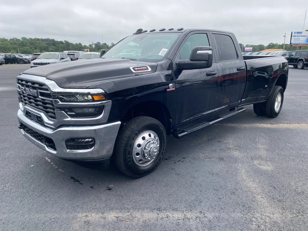 2026 RAM 3500 Tradesman 4X4 Crew Cab LWB's photo