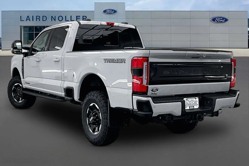 New 2026 Avalanche Ford F-250® Platinum® image 3