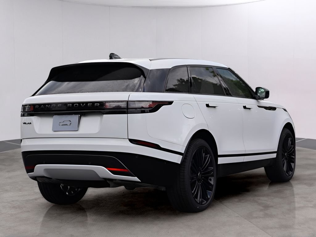 New 2026 Fuji White Land Rover  image 7