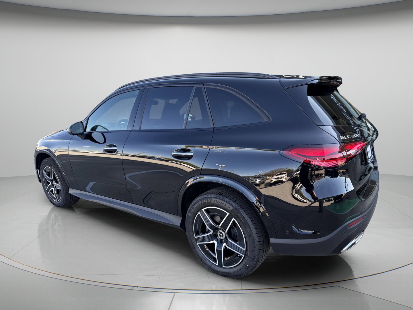 Certified Used 2026 Black Mercedes-Benz GLC 300 image 2