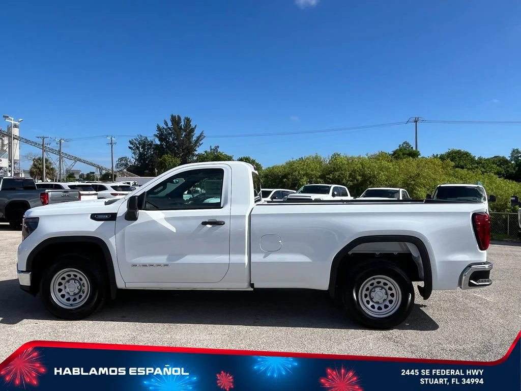 New 2026 Summit White GMC Pro image 4