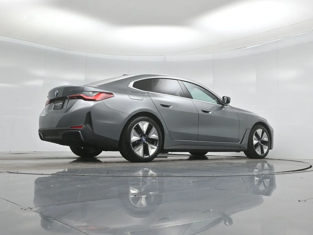 Used 2023 Gray BMW eDrive40 image 50