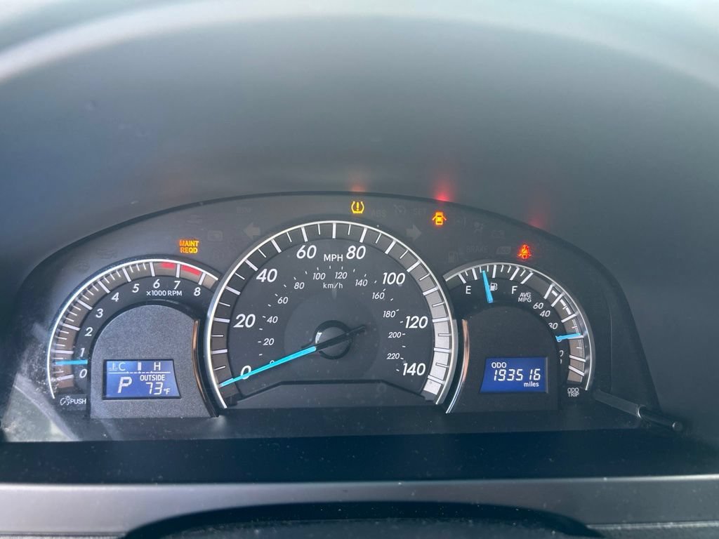 Used 2014 Magnetic Gray Metallic Toyota SE image 8