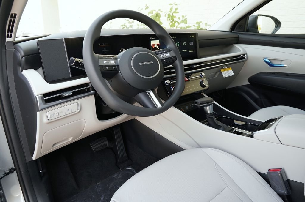 New 2026 Shimmering Silver Hyundai SEL image 33