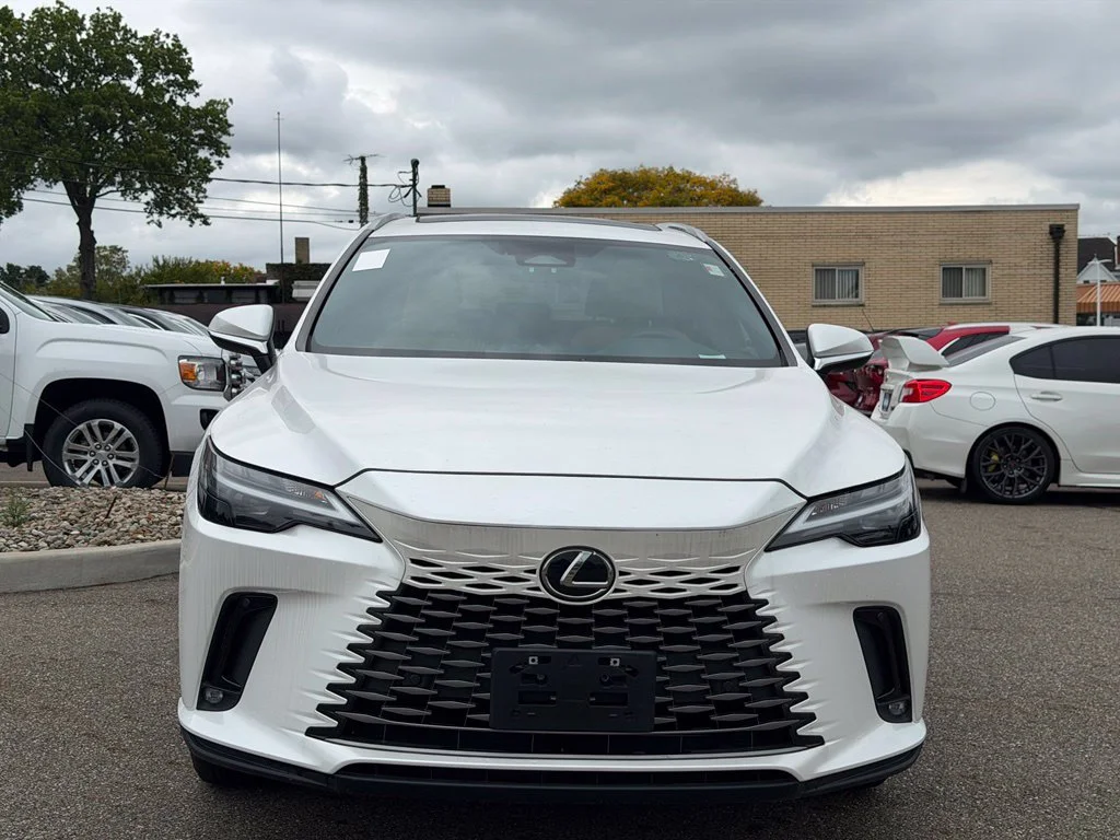 Used 2024 White Lexus 350 Premium image 8