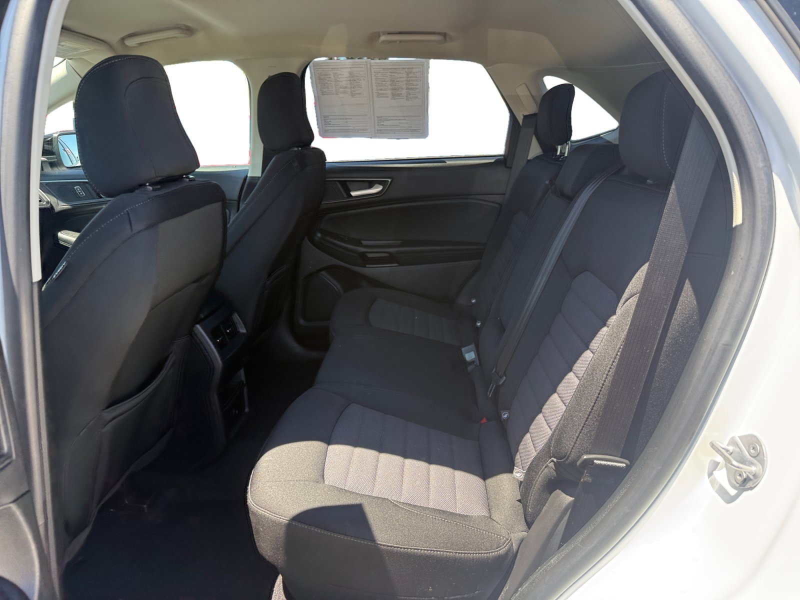 Used 2023 Oxford White Ford SE image 16