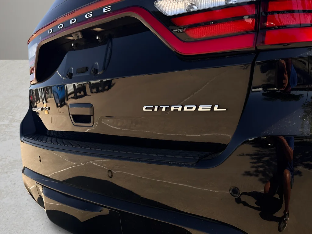 Used 2022 Black Dodge Citadel image 29