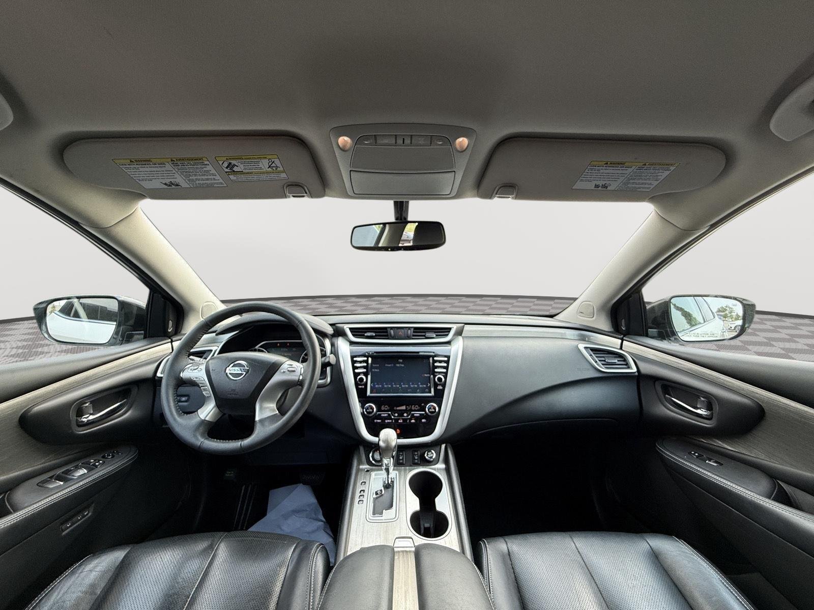Used 2016 Pearl White Nissan SL image 28