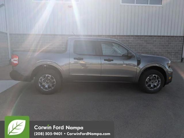New 2026 Carbonized Gray Metallic Ford XLT image 2