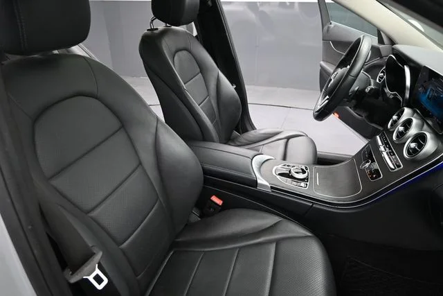 Used 2020  Mercedes-Benz C 300 image 22