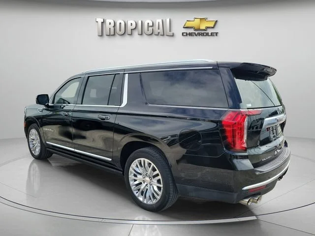 Used 2023 Onyx Black GMC Denali image 3