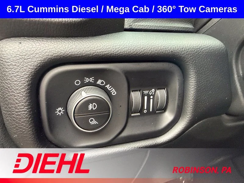 Used 2024 Silver Ram Laramie image 29