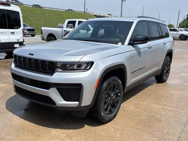 New 2026 Silver Jeep Altitude image 9