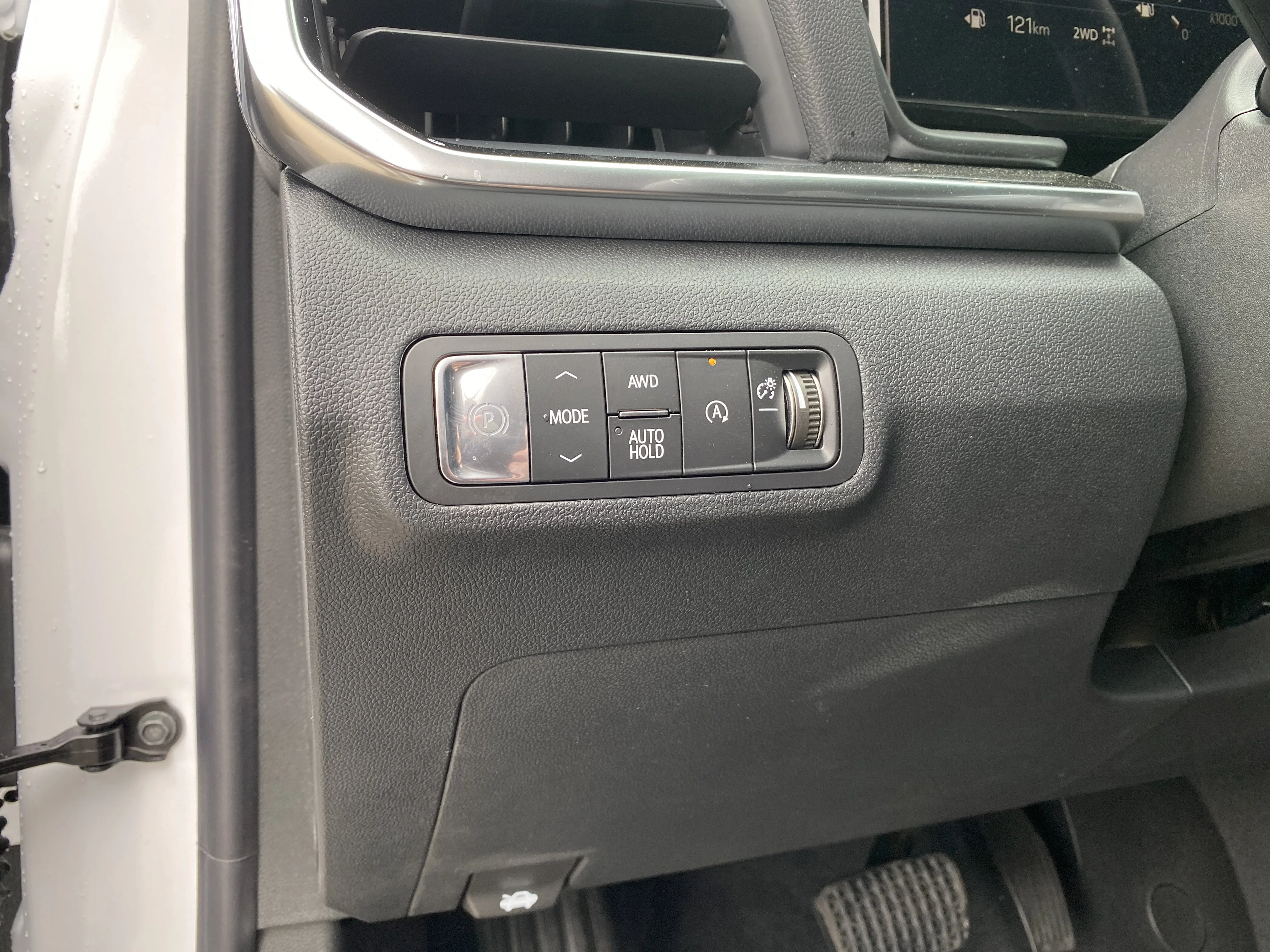 New 2026 Summit White GMC AWD Elevation image 24