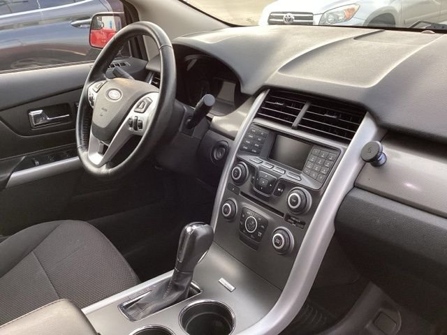 Used 2014  Ford SEL image 20