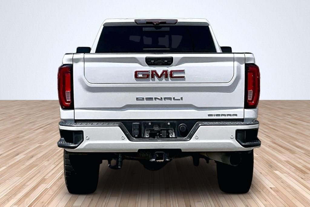 Used 2020 White GMC Denali image 4